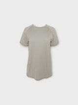 Iksplor beige merino wool t-shirt with short sleeves and a breathable, temperature-regulating design. #color_trail dust